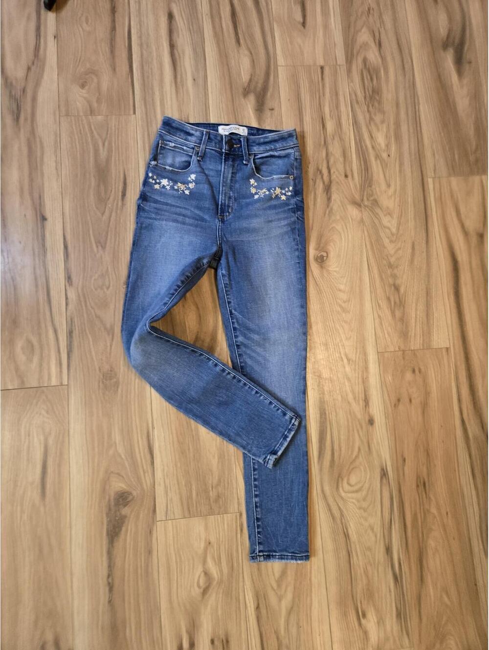 Abercrombie & Fitch Floral Super Skinny Ankle Jeans Sz. 25/0